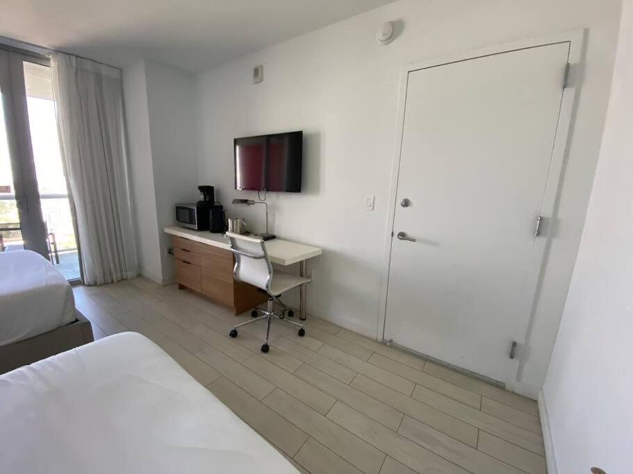 Amazing Studio Beach Walking Distance! 26B 할렌데일비치 외부 사진