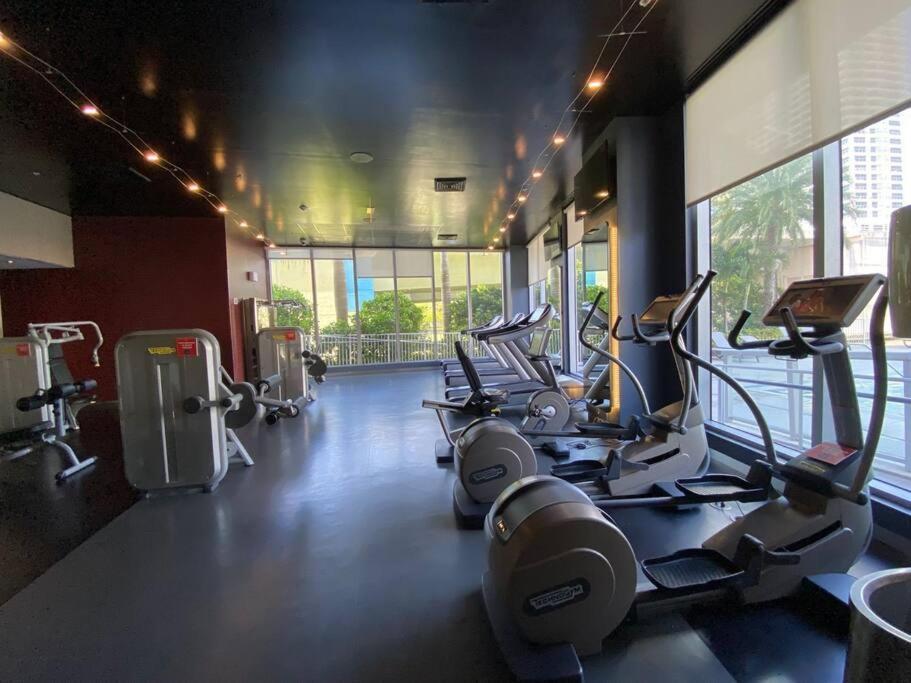 Amazing Studio Beach Walking Distance! 26B 할렌데일비치 외부 사진
