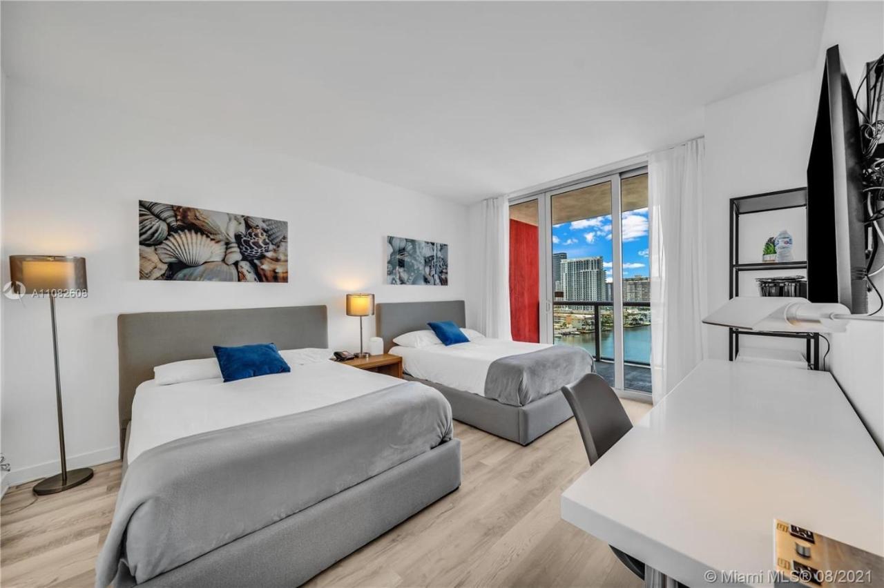Amazing Studio Beach Walking Distance! 26B 할렌데일비치 외부 사진