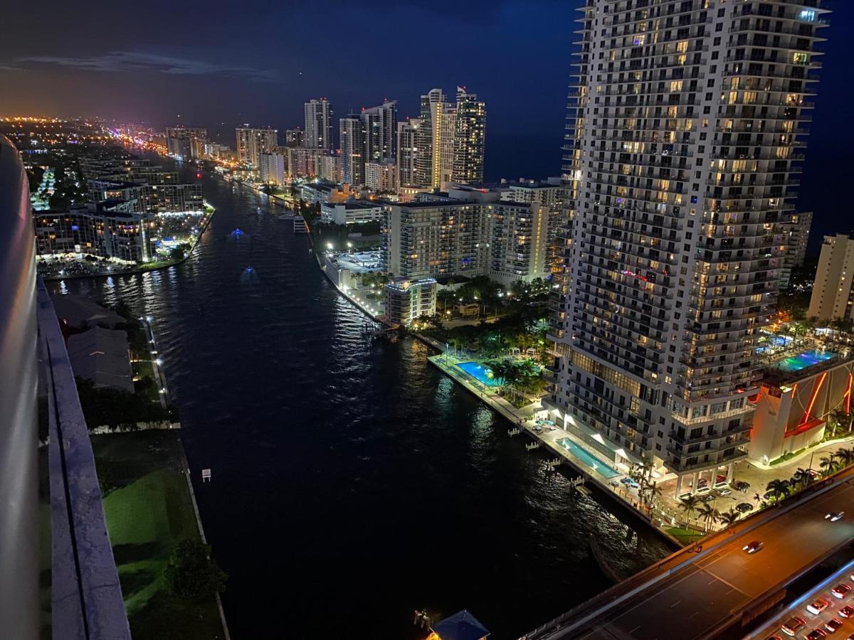 Amazing Studio Beach Walking Distance! 26B 할렌데일비치 외부 사진